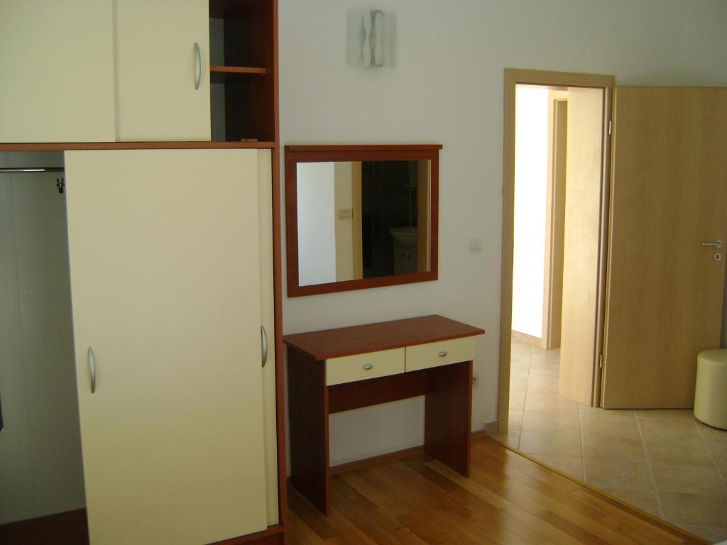 Apartments Maras Mimice Rum bild