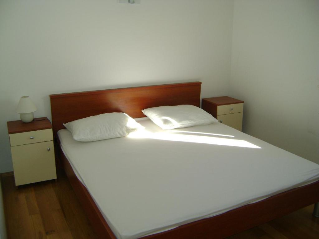 Apartments Maras Mimice Rum bild