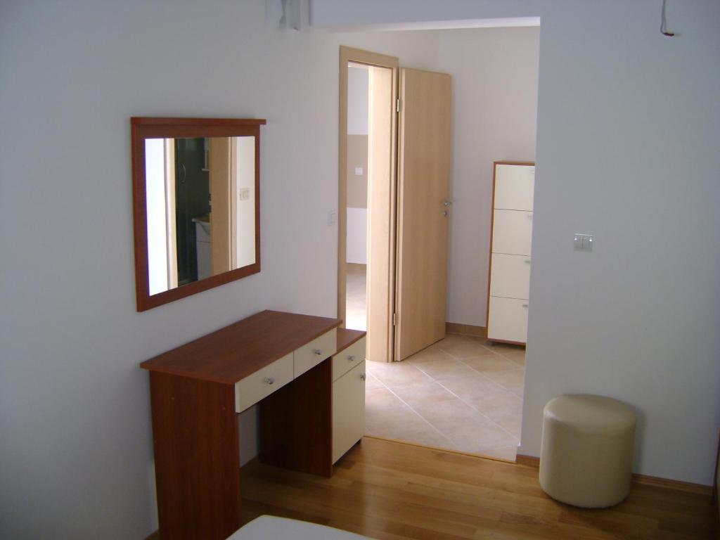 Apartments Maras Mimice Rum bild